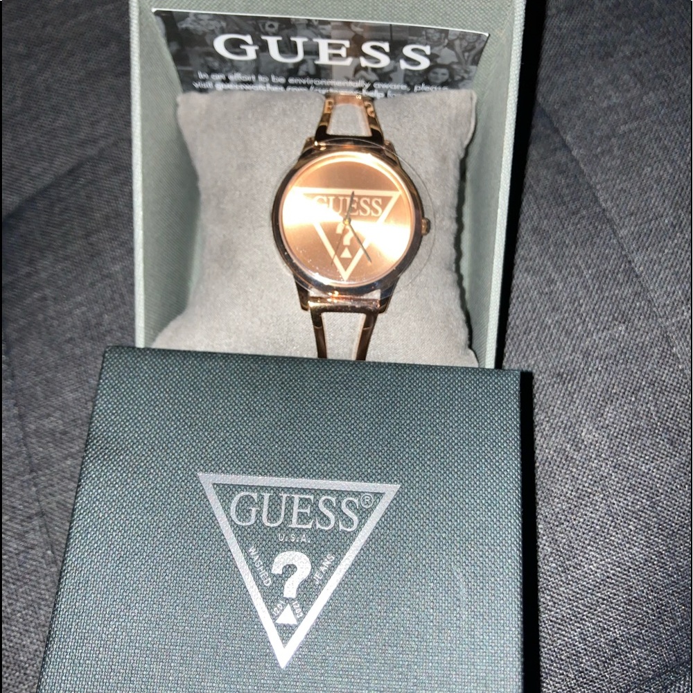 GUESS WATCH Model U1145L4